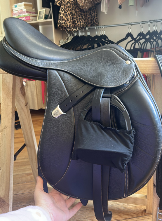 Selle mixte Bates mixte care 17,5 pouces (2022) occasion