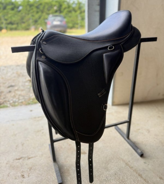 Selle Mixte Sellerie Baude 18 pouces (2024) occasion