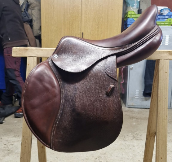 Selle obstacle CWD SE 02 17,5 pouces occasion