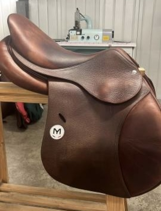 Selle obstacle Meyer Acte 1 17 pouces (2013) occasion