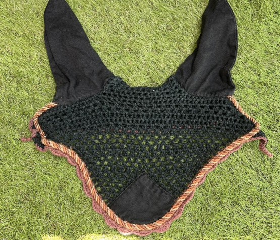 Bonnet noir (cheval) occasion