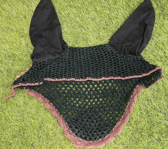 Bonnet noir (cheval) occasion