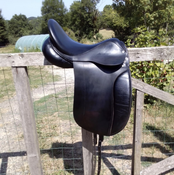 Selle dressage 17,5 pouces occasion