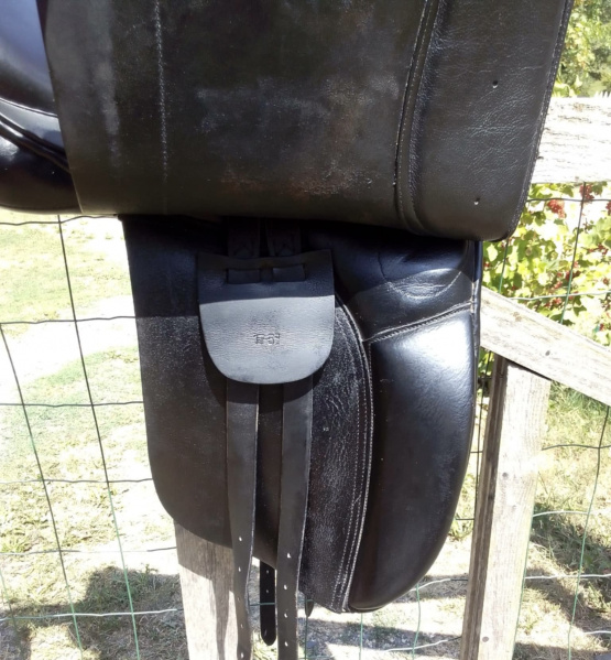 Selle dressage 17,5 pouces occasion