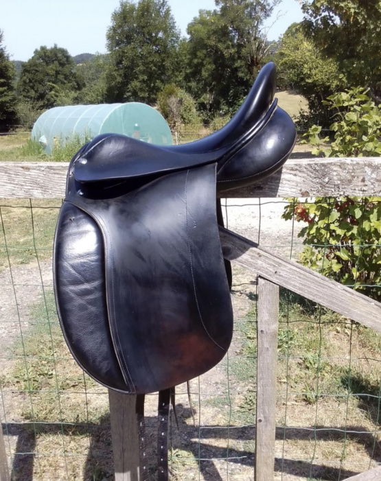 Selle dressage 17,5 pouces occasion