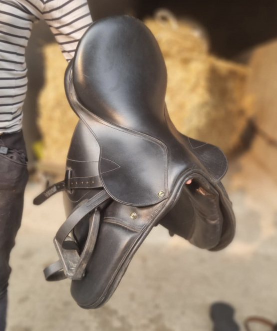 Selle mixte 17,5 pouces occasion