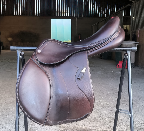 Selle obstacle Equipe synergie 17,5 pouces (2023) occasion