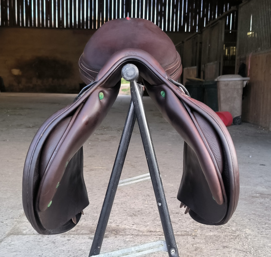 Selle obstacle Equipe synergie 17,5 pouces (2023) occasion