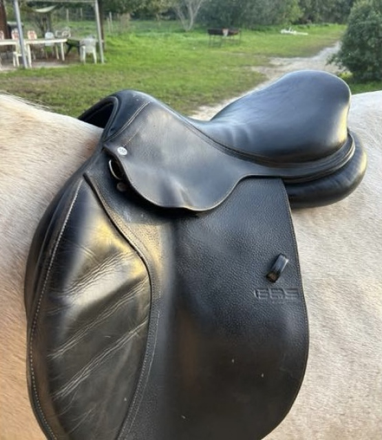 Selle obstacle GBS 17 pouces (2015) occasion Selle obstacle GBS 17 pouces (2015) occasion