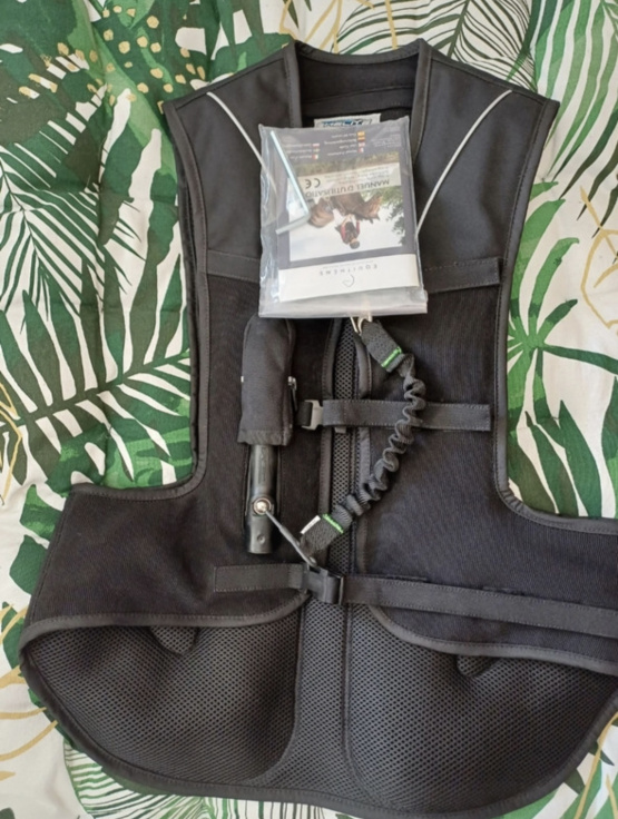 Gilet Airbag Helite Airjacket Equitheme (12 ans) neuf occasion