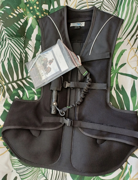 Gilet Airbag Helite Airjacket Equitheme (12 ans) neuf occasion