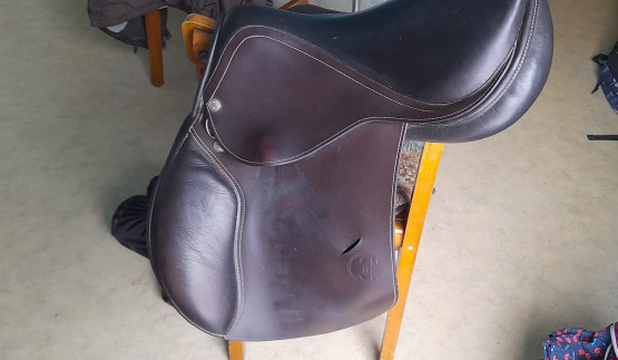 Selle mixte TdeT 16,5 pouces occasion