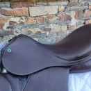 Selle dressage Stubben Juventus 17 pouces (2022) occasion