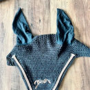 Lot tapis & bonnet Pénélope Leprevost noir (cheval) occasion
