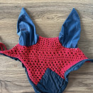 Bonnet bleu & rouge (Poney) occasion