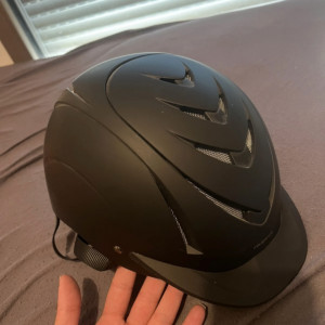 Casque équitation Fouganza noir (54) neuf occasion Casque équitation Fouganza noir (54) neuf occasion