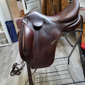 Selle dressage Hervé Godignon 18 pouces (2015) occasion