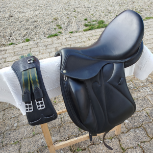 Selle dressage Devoucoux Makila 18 pouces occasion