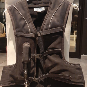 Gilet airbag cavalier Equithème Helite (12 ans) occasion
