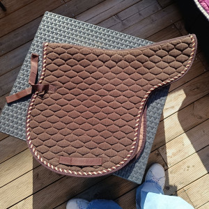 Tapis LBAT marron occasion