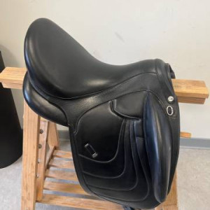 Selle dressage Devoucoux Makila Harmonie 17,5 pouces (2024) neuf occasion