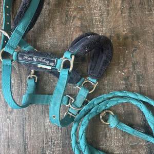 Licol Fouganza moumoute avec longe (poney) occasion