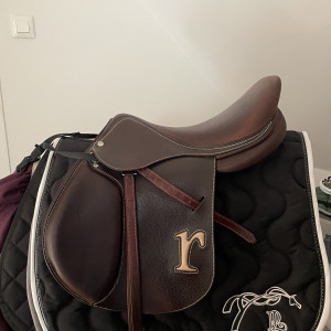 Selle mixte Rebelle R10 17,5 pouces (2022) occasion