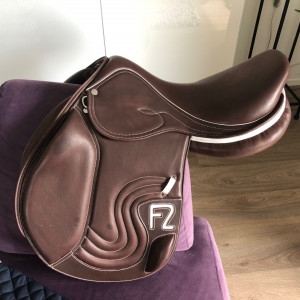 Selle obstacle Ekus F2 17,5 pouces (2023) occasion