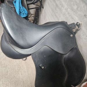Selle mixte Wintec Hart 16,5 pouces (2024) occasion