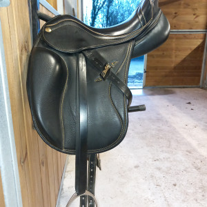 Selle dressage Zaldi Passage 16,5 pouces occasion