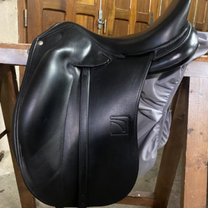 Selle dressage Childeric 17 pouces (2020) occasion