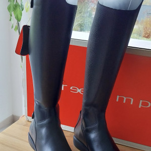 Bottes équitation Freejump (41) neuf occasion