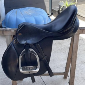 Selle mixte Eric Thomas 17,5 pouces occasion