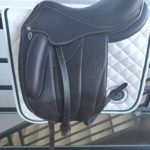 Selle dressage Forestier Aachen 17 pouces (2021) occasion