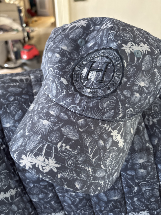 Tapis de selle Harcour bleu (cheval)& casquette neuf occasion