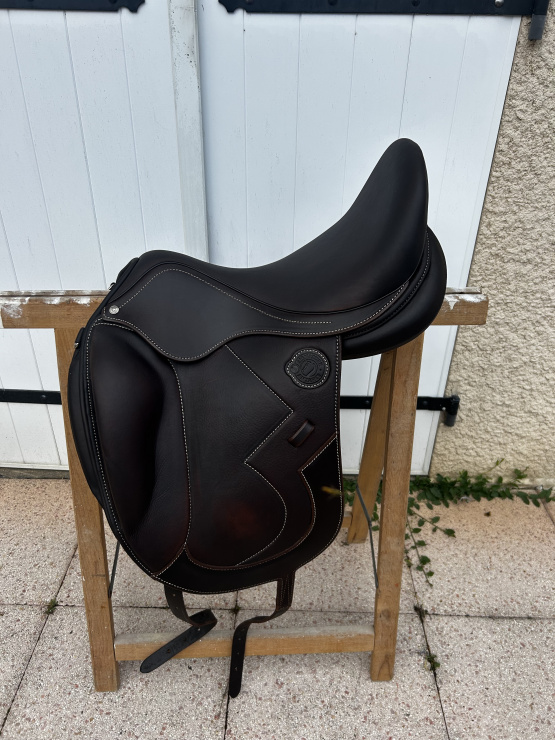 Selle dressage Antares Signature 17,5 pouces occasion