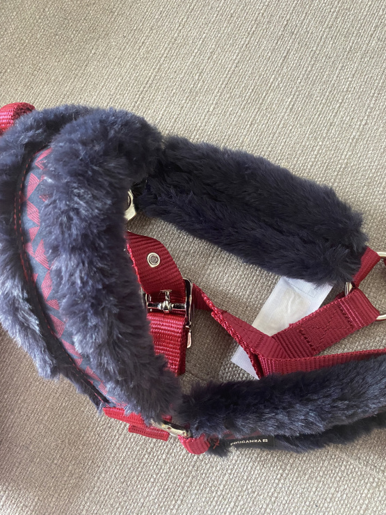 Licol Fouganza rouge moumoute (cheval) neuf occasion
