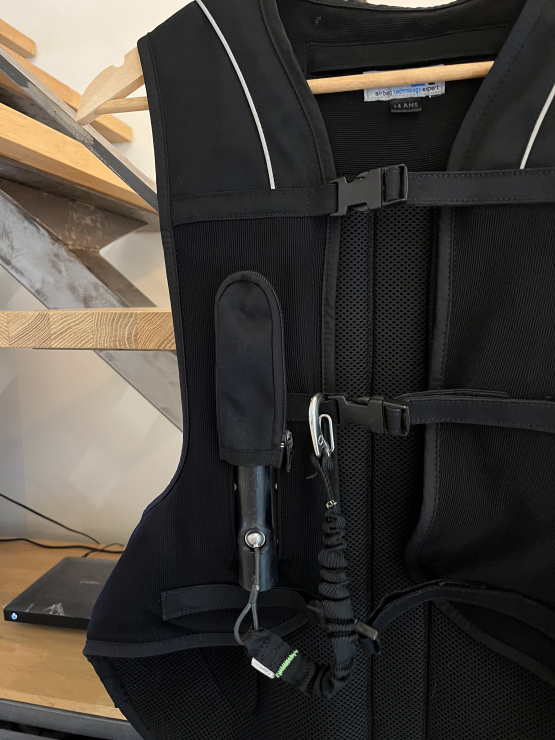 Gilet airbag Helite (14 ans) occasion Gilet airbag Helite (14 ans) occasion