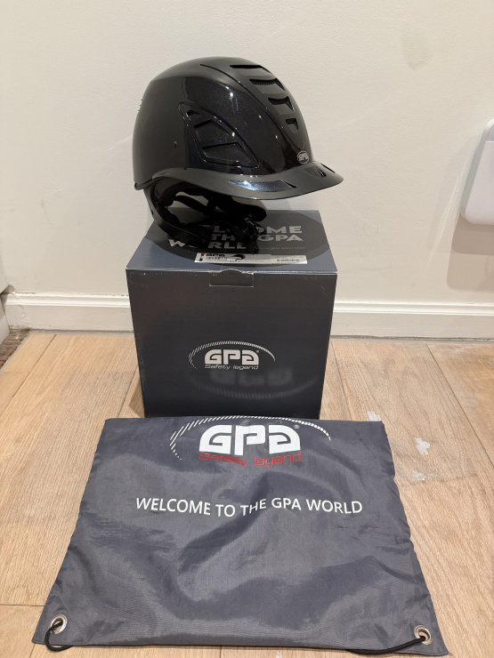 Casque GPA 4S first lady noir (57) occasion