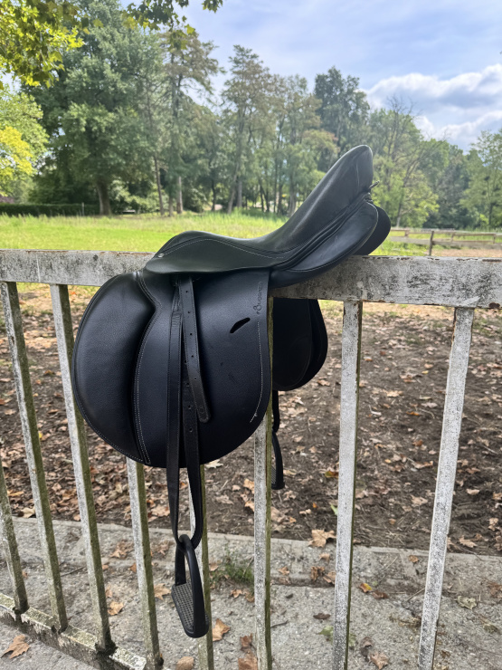 Selle mixte Fouganza 17,5 pouces (2021) occasion