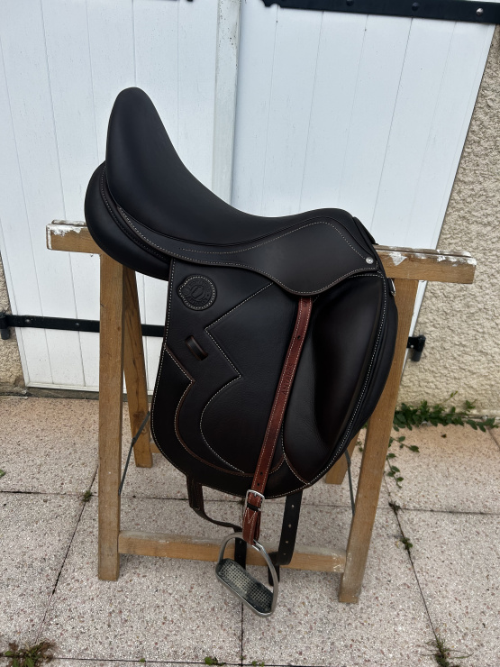 Selle dressage Antares Signature 17,5 pouces occasion