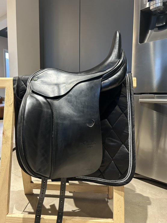 Selle dressage Bliss of London Santos 17.5 pouces (2021) occasion