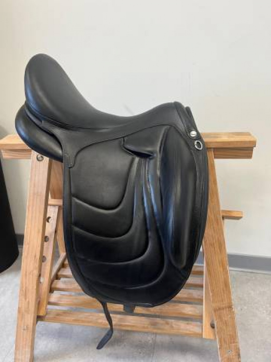 Selle dressage Devoucoux Makila Harmonie (2023) neuf occasion