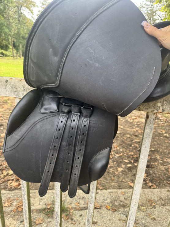 Selle mixte Fouganza 17,5 pouces (2021) occasion