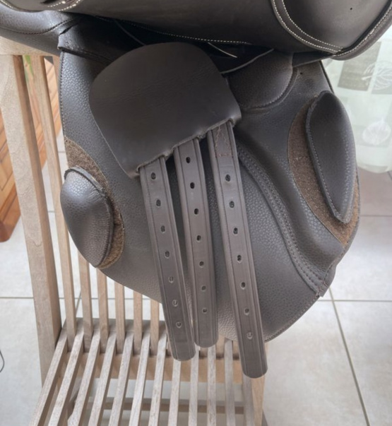 Selle mixte Norton 17,5 pouces occasion
