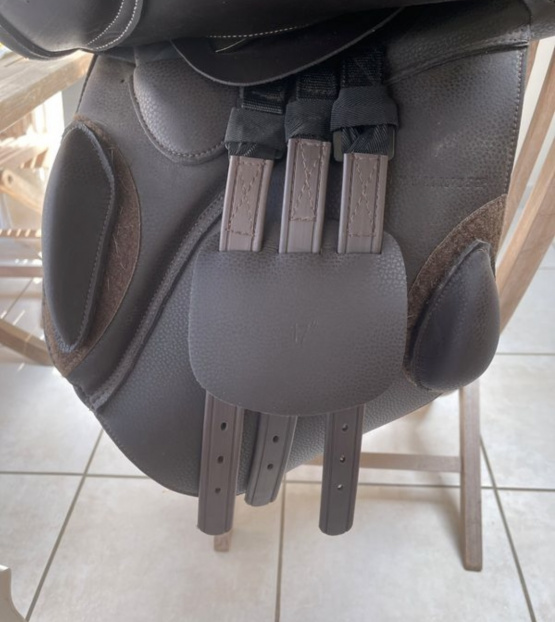 Selle mixte Norton 17,5 pouces occasion