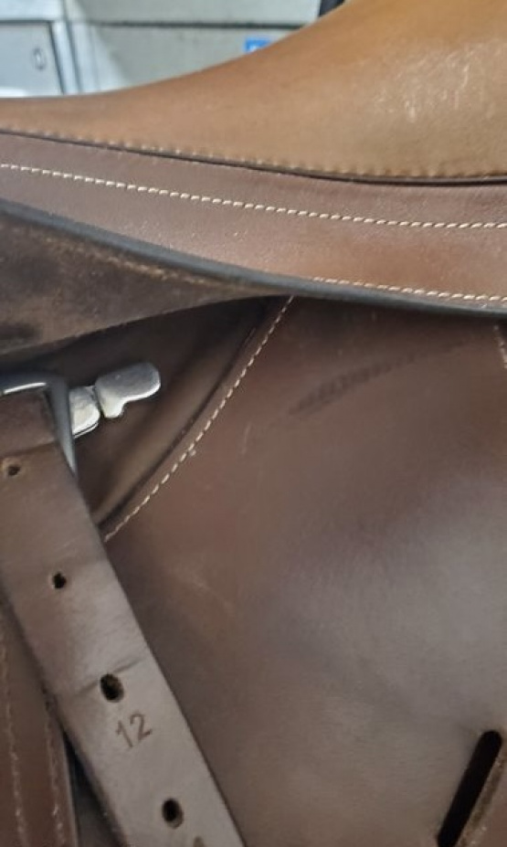 Selle mixte Éric Thomas Hybrid 17,5 pouces (2024) occasion