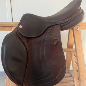 Selle obstacle CWD SE03 17.5 pouces (2025) occasion