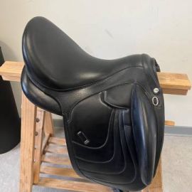 Selle dressage Devoucoux Makila Harmonie 17,5 pouces (2024) neuf