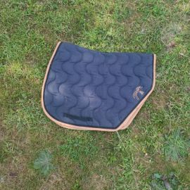Tapis de selle Pénélope Leprévost (cheval)